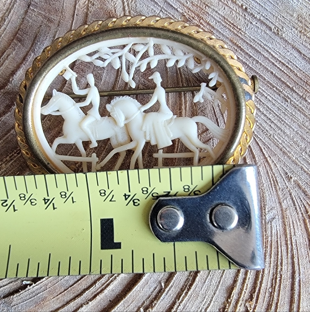 Antique Depose France Celluloid Brooch - Picture 5 of 6